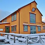Heimbrygga Restaurant & Гостевой дом *