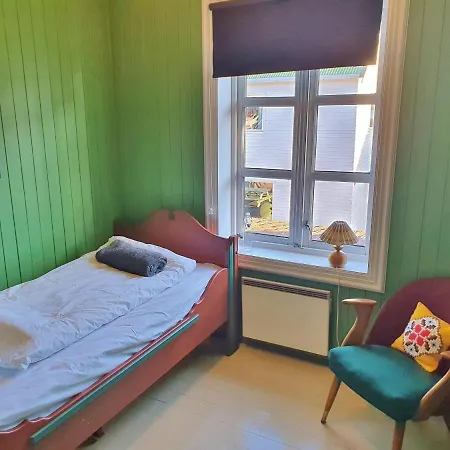 Heimbrygga Restaurant & * Skrova