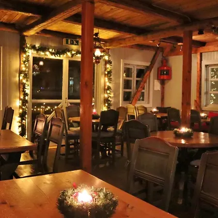 Heimbrygga Restaurant & 招待所 Skrova