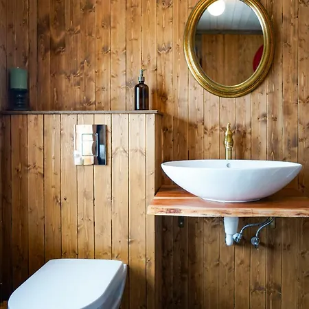 Heimbrygga Restaurant &