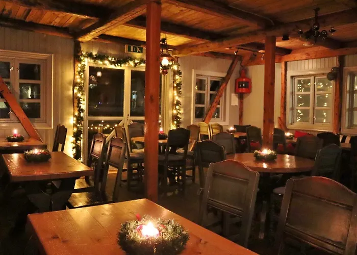 Heimbrygga Restaurant & * Skrova