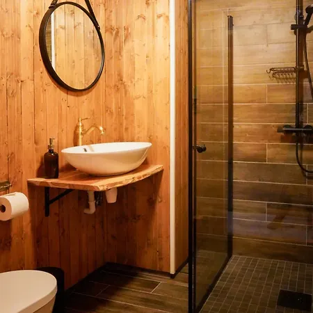 Heimbrygga Restaurant & *