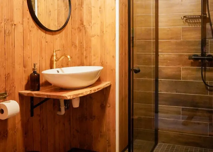 Heimbrygga Restaurant & *